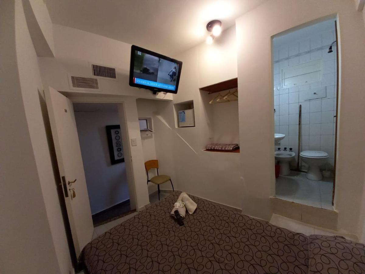 Hotel San Carlos Buenos Aires Bagian luar foto