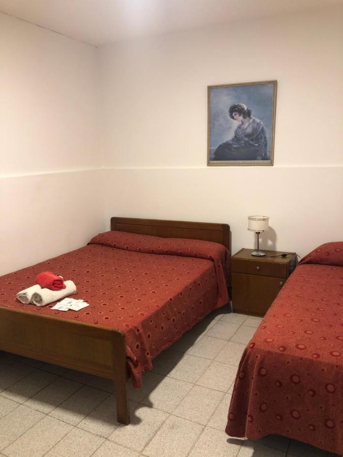 Hotel San Carlos Buenos Aires Bagian luar foto