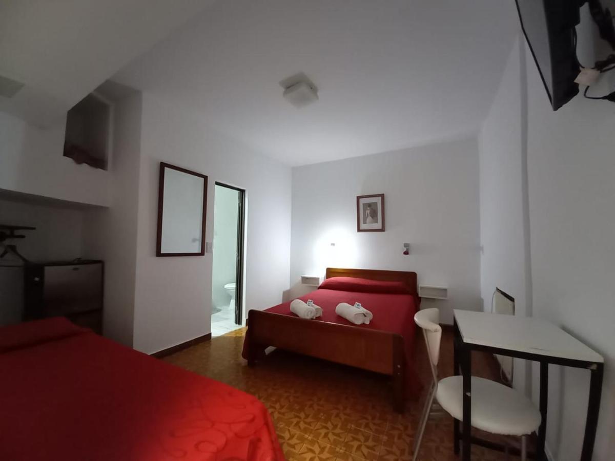 Hotel San Carlos Buenos Aires Bagian luar foto