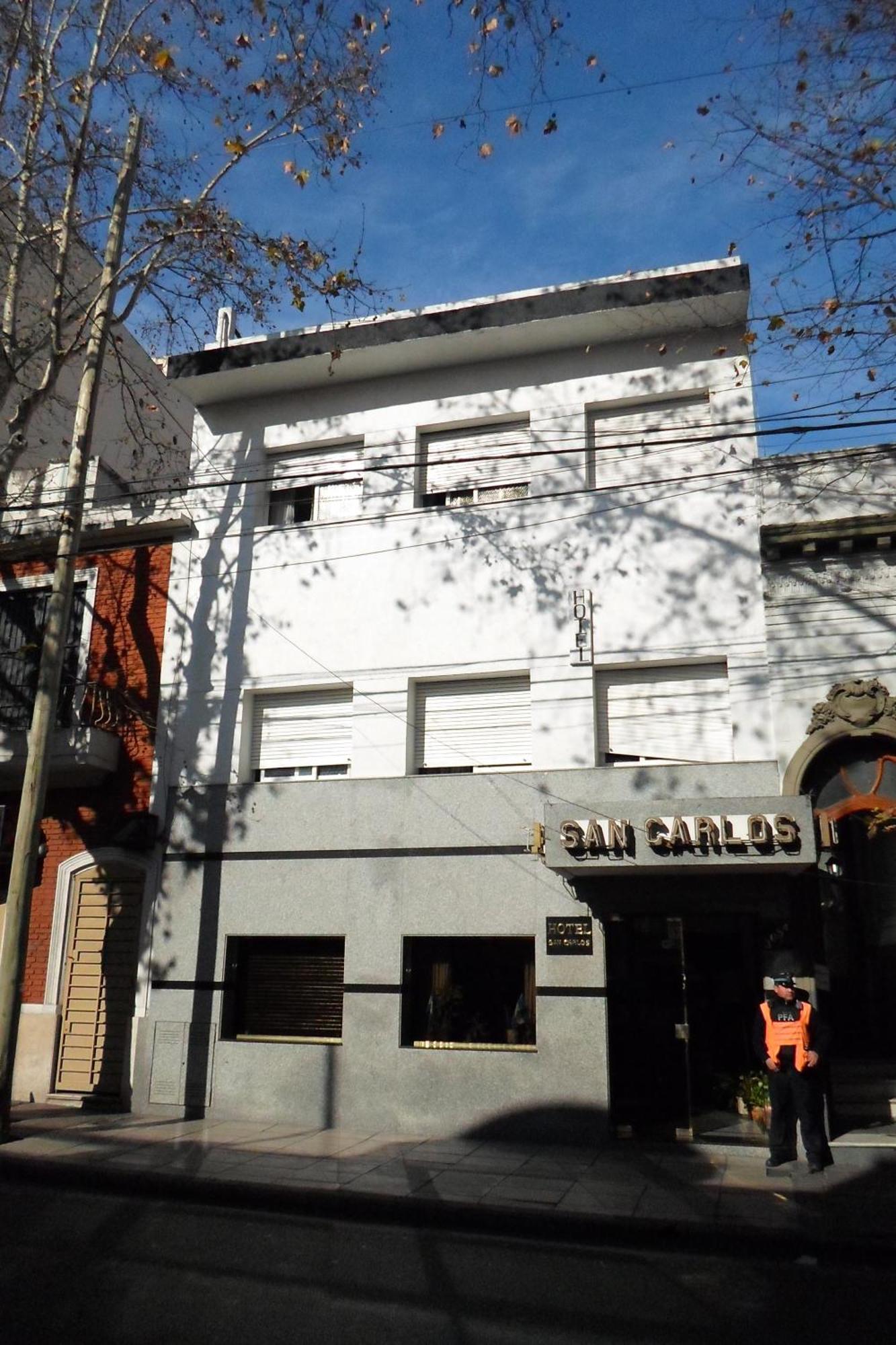Hotel San Carlos Buenos Aires Bagian luar foto