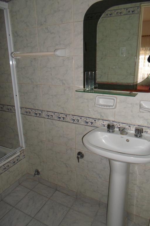 Hotel San Carlos Buenos Aires Ruang foto