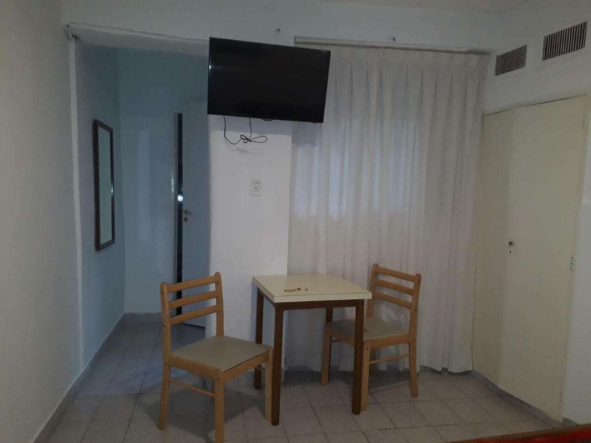 Hotel San Carlos Buenos Aires Bagian luar foto