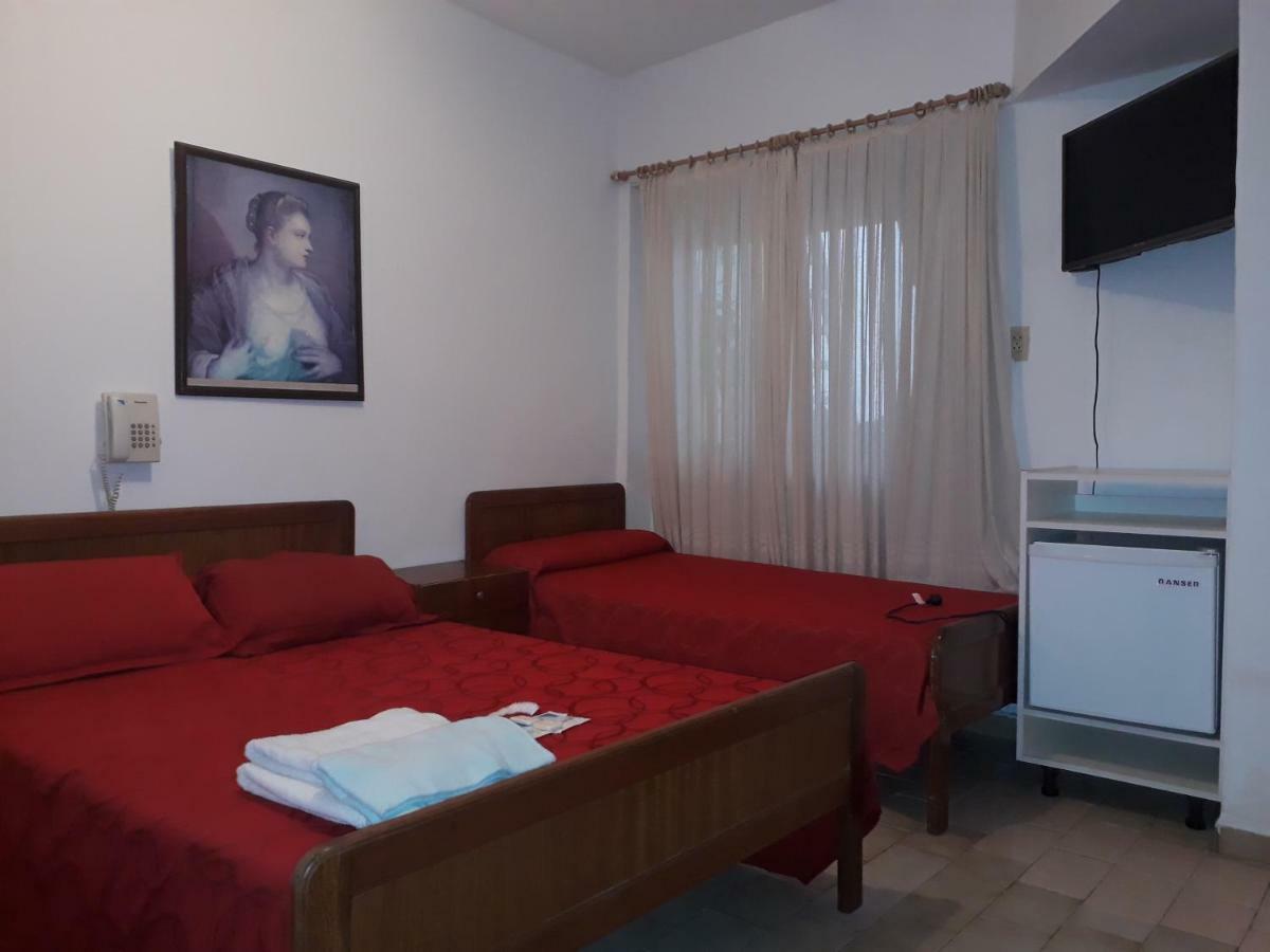 Hotel San Carlos Buenos Aires Bagian luar foto